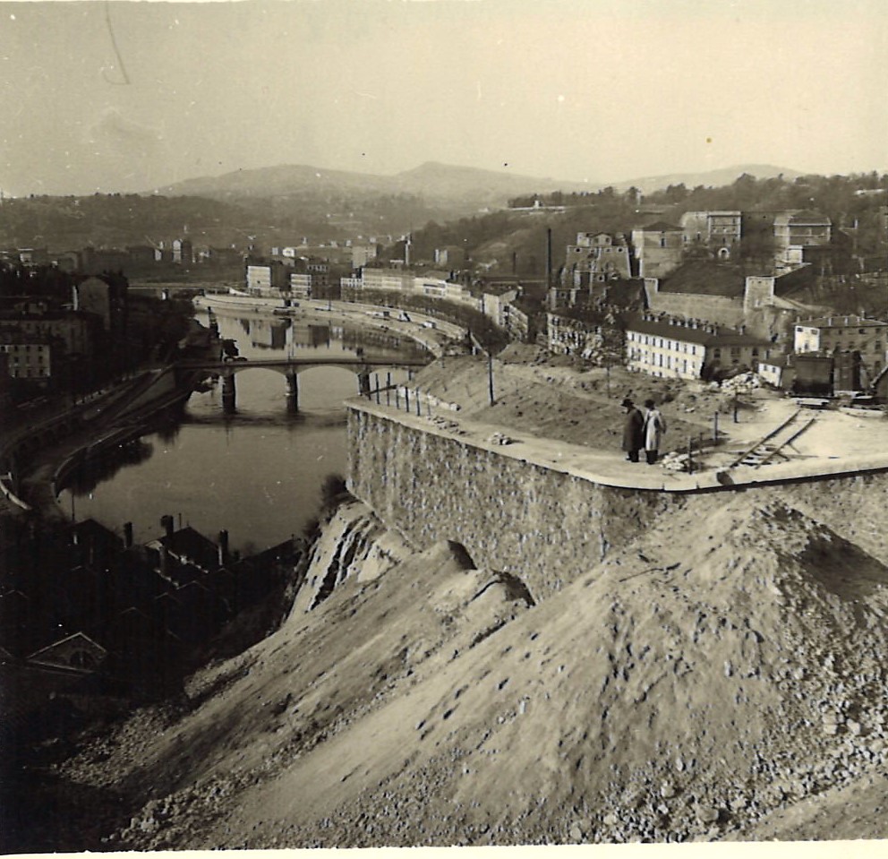 Photo de Pierre RENAUD et Jacques LAPLACE sur le chantier du Bastion le 22/03/1953